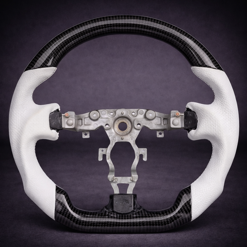 Volante Deportivo de Fibra de Carbono y Cuero con Costuras Rojas para Nissan 370Z (2009–2020)